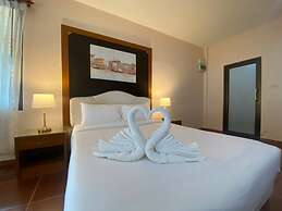 Chaithalay Khanom Resort