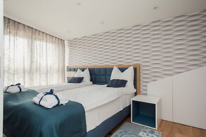 ShortStayPoland Aparthotel