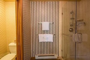 Townsend Place Condo 3 minutes walk to Beaver Creek VIllage by RedAwni