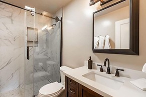 Scorpio Condos with Magnificent Vail Mountain Views by RedAwning