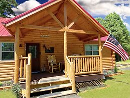 Cozy Bear Den 2 Bedroom Cabin by RedAwning