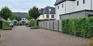 LandLust Guesthouse Amsterdam Area