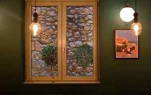 Metis Urbane Living Spaces