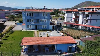 Parli Hotel