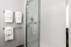 Holiday Inn Express & Suites Moundsville by IHG