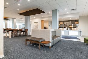 Holiday Inn Express & Suites Moundsville by IHG