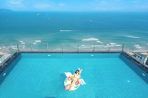 Canvas Danang Beach Hotel