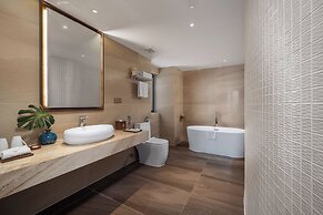 Canvas Danang Beach Hotel