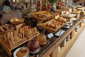 Canvas Danang Beach Hotel