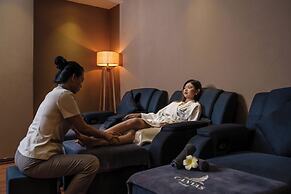 Canvas Danang Beach Hotel