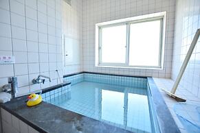 Ocean Front BEACH 312 hot spring