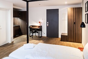 Nomad Serviced Apartments