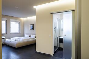 Nomad Serviced Apartments