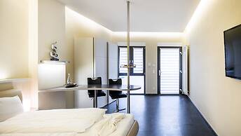 Nomad Serviced Apartments