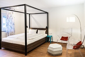 Nomad Serviced Apartments