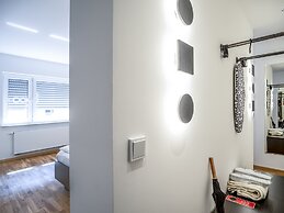 Nomad Serviced Apartments