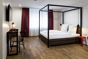 Nomad Serviced Apartments