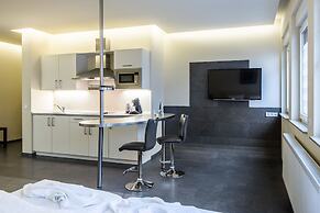 Nomad Serviced Apartments