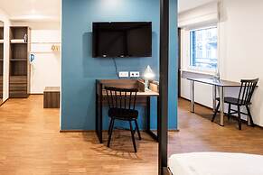 Nomad Serviced Apartments