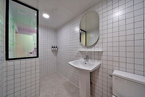 Knockin Hotel Daejeon by Aank