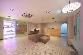 Knockin Hotel Daejeon by Aank