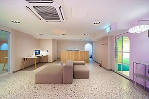 Knockin Hotel Daejeon by Aank