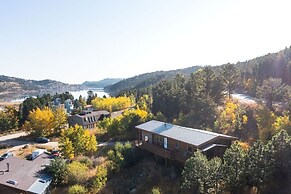 Nederland Getaway 4 Bedroom Home by RedAwning