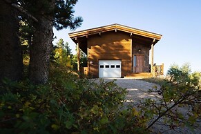 Nederland Getaway 4 Bedroom Home by RedAwning