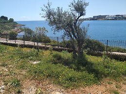 Beautiful Beach House At Sounio