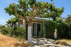 Petrakis Maisonette Near The Sea