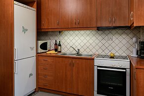 Petrakis Maisonette Near The Sea