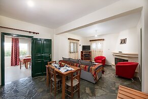 Petrakis Maisonette Near The Sea