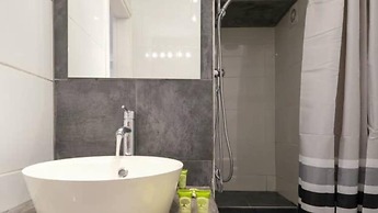 Wonderful Renovated Studio In Thisio