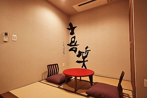 Y'sinn Naha Orokuekimae