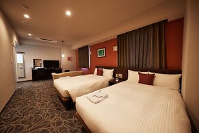 Y'sinn Naha Orokuekimae