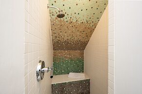 The Mermaid & Alligator