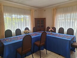 Charming 6-bed House With Swimming Pool in Harare