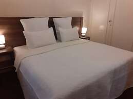 Charming 6-bed House With Swimming Pool in Harare