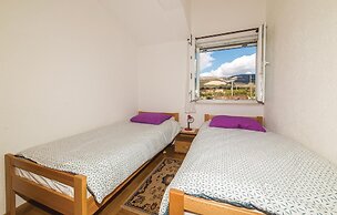 Beautiful Home in Kastel Novi With Wifi and 3 Bedrooms