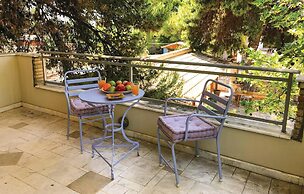 Awesome Home in Artemida With Wifi and 2 Bedrooms