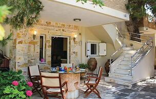 Awesome Home in Artemida With Wifi and 2 Bedrooms