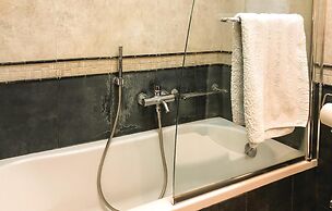 Awesome Home in Artemida With Wifi and 2 Bedrooms