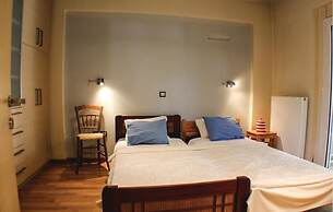 Awesome Home in Artemida With Wifi and 2 Bedrooms