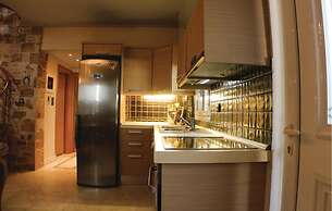 Awesome Home in Artemida With Wifi and 2 Bedrooms