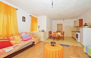 Nice Home in Blato With 2 Bedrooms and Wifi