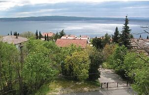 Beautiful Home in Dramalj With Wifi and 2 Bedrooms