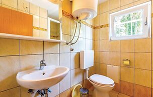 Beautiful Home in Dramalj With Wifi and 2 Bedrooms