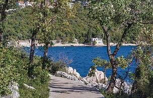 Beautiful Home in Dramalj With Wifi and 2 Bedrooms