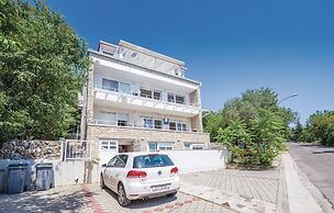 Beautiful Home in Dramalj With Wifi and 2 Bedrooms