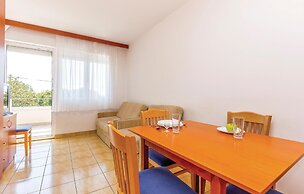 Beautiful Home in Dramalj With Wifi and 2 Bedrooms